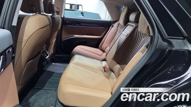 Hyundai Grandeur GN7 — Фото автомобиля 11