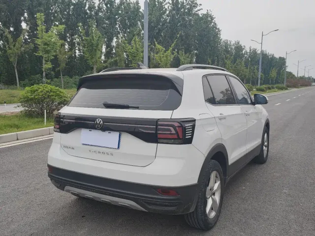 Volkswagen T-Cross — Фото автомобиля 13