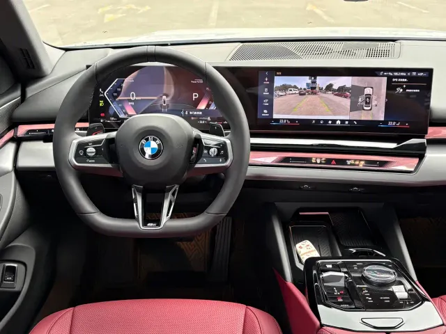 BMW 5 Series — Фото автомобиля 5