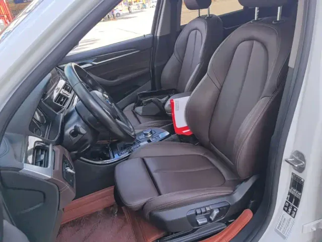 BMW X1 — Фото автомобиля 14