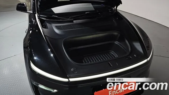 Tesla Model Y — Фото автомобиля 5