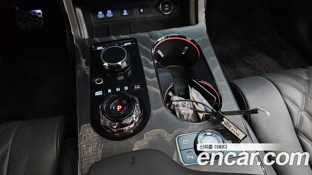 Genesis GV80 — Фото автомобиля 9