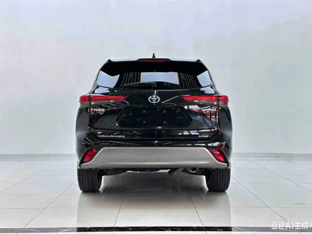 Toyota Highlander — Фото автомобиля 4