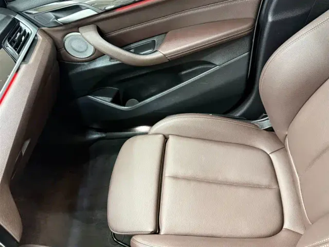 BMW X1 — Фото автомобиля 13
