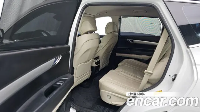 Genesis GV80 — Фото автомобиля 12