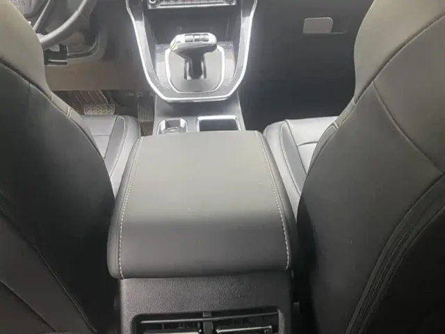 Haval M6 — Фото автомобиля 10