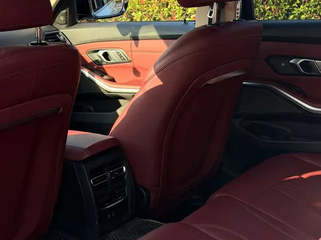 BMW 3 Series — Фото автомобиля 5