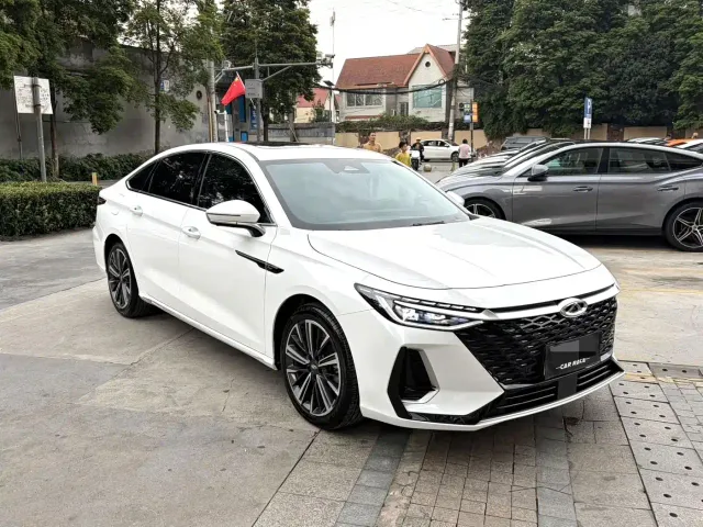 Chery Arrizo 8 — Фото автомобиля 3