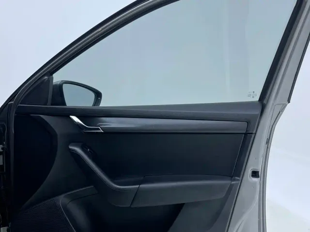 Skoda Octavia — Фото автомобиля 10