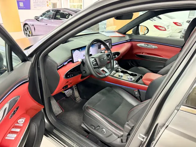 Genesis GV70 — Фото автомобиля 6