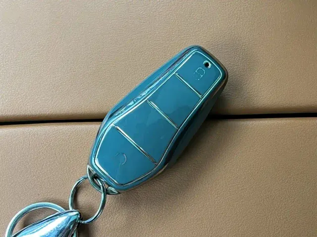 BYD Tang — Фото автомобиля 20