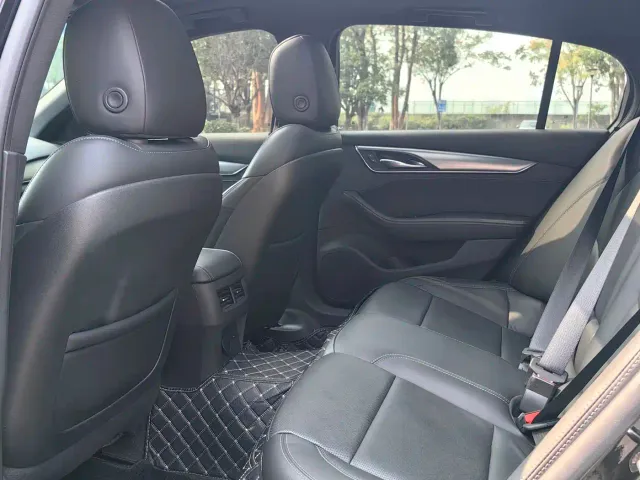 Cadillac CT5 — Фото автомобиля 5