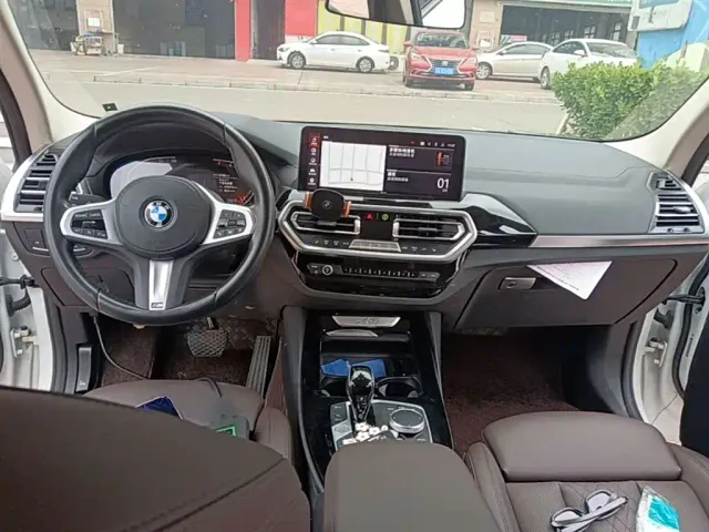 BMW X3 — Фото автомобиля 9
