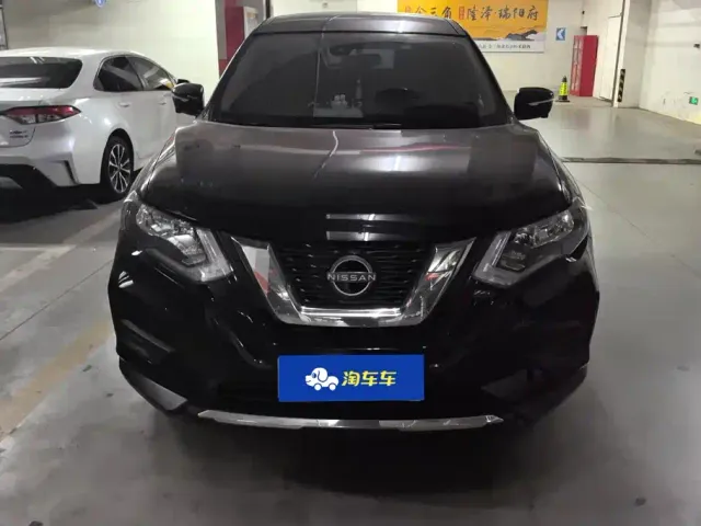 Nissan X-Trail — Фото автомобиля 2