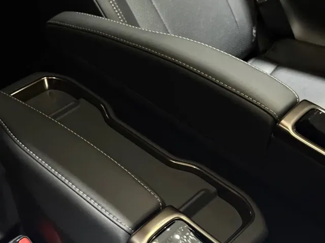 Toyota Alphard — Фото автомобиля 13