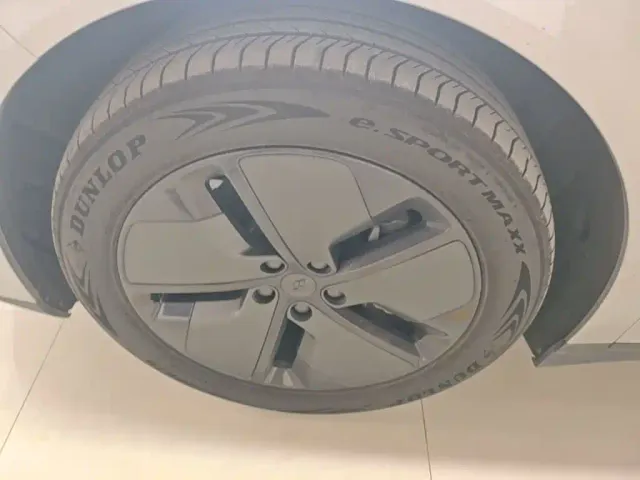 Li Auto i6 — Фото автомобиля 22