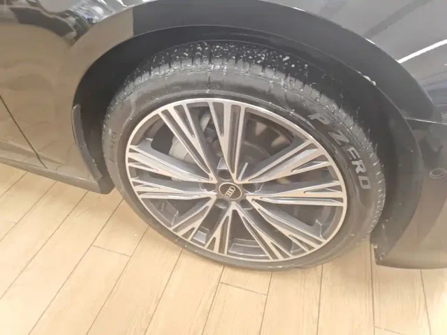 Audi A6L — Фото автомобиля 11