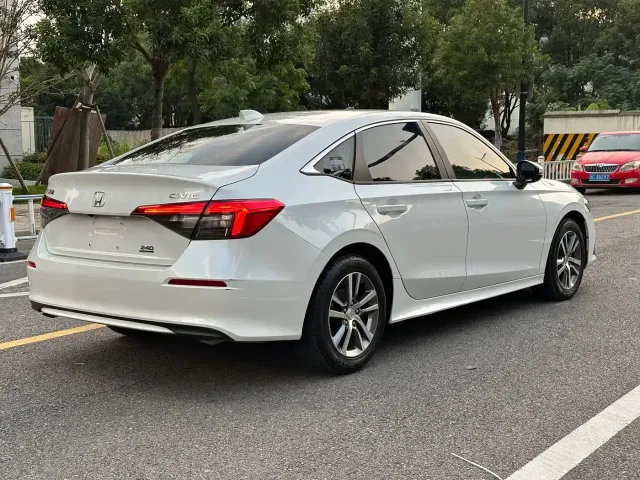 Honda Civic — Фото автомобиля 9