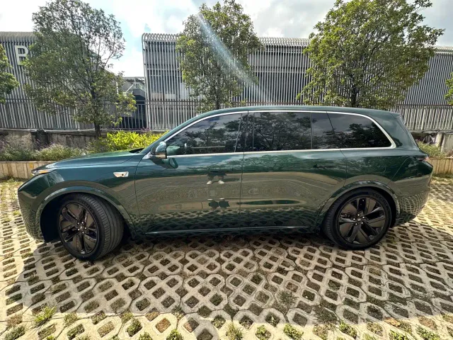 Li Auto Li Xiang L9 2022 Max — Фото автомобиля 23