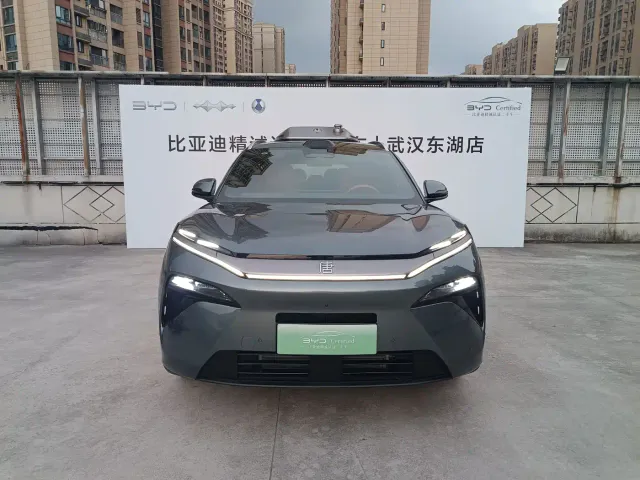 BYD Tang L — Фото автомобиля 2