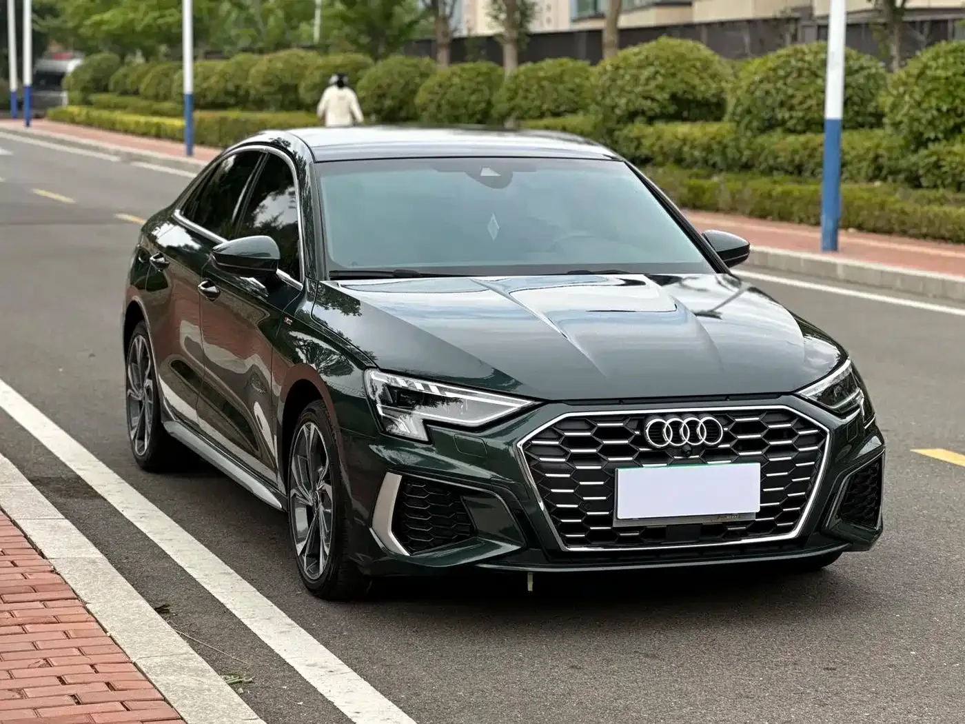 Audi Audi A3 2023 Facelift A3L Limousine 35 TFSI Luxury Sport — Фото автомобиля 3