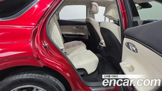 Genesis GV70 — Фото автомобиля 18