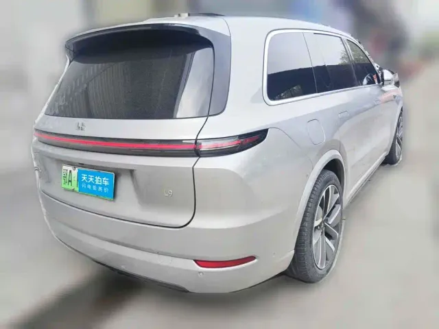 Li Auto L9 — Фото автомобиля 2