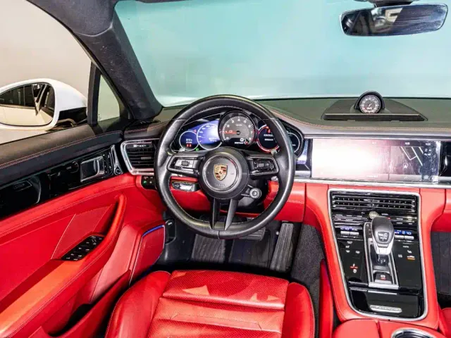 Porsche Panamera — Фото автомобиля 11