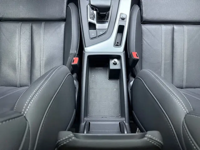 Audi A4L — Фото автомобиля 13