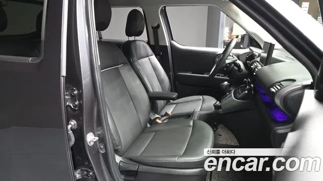 Hyundai Casper Casper Essential — Фото автомобиля 11