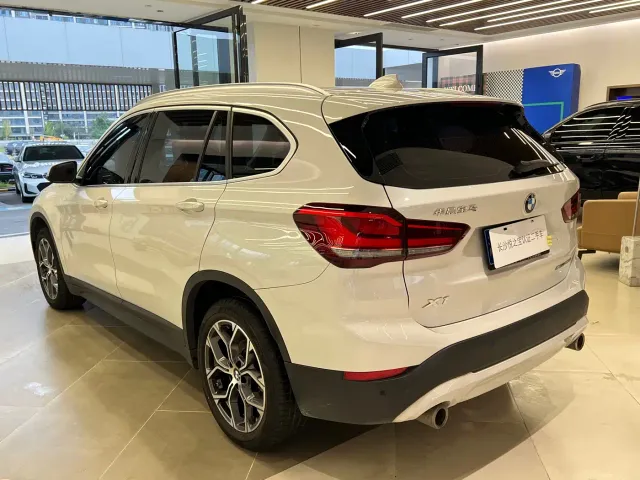 BMW X1 — Фото автомобиля 7