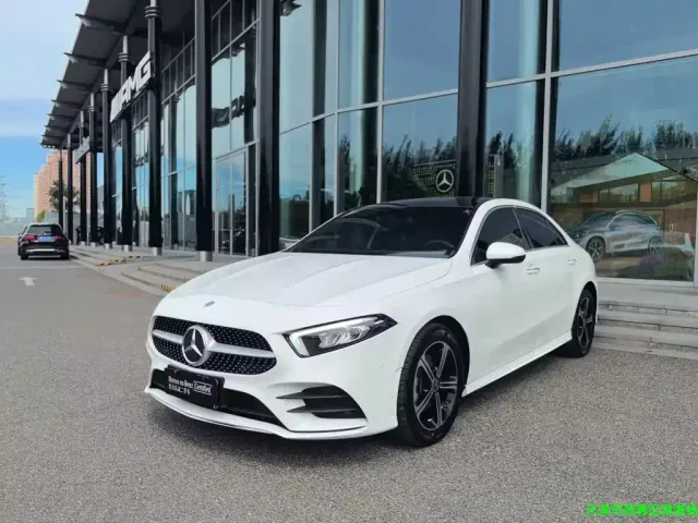 Фотография автомобиля — Mercedes-Benz A-Class