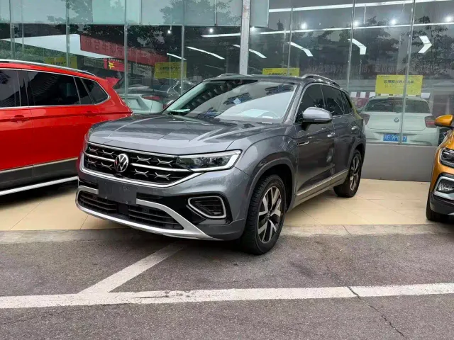 Фотография автомобиля — Volkswagen Tayron
