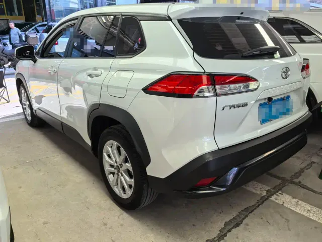 Toyota Frontlander — Фото автомобиля 4