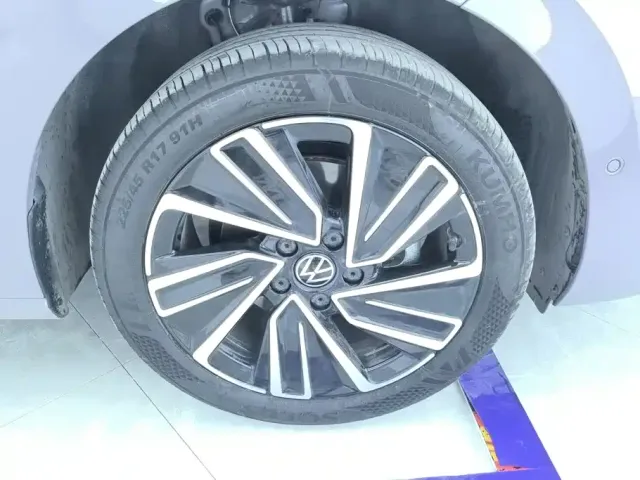 Volkswagen Lavida 2025 PRO 1.5T — Фото автомобиля 6