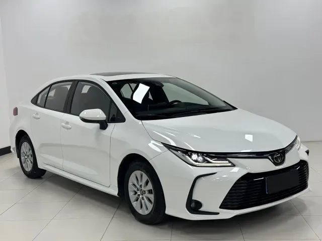 Toyota Corolla — Фото автомобиля 3