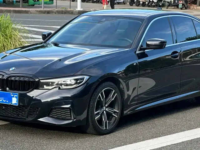 Фотография автомобиля — BMW 3 Series