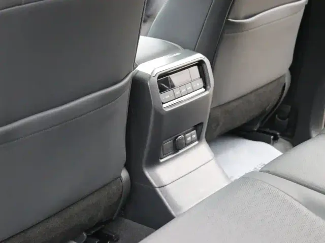 Toyota Prado — Фото автомобиля 18