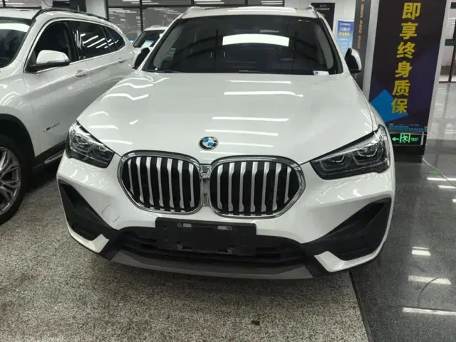 BMW X1 — Фото автомобиля 2