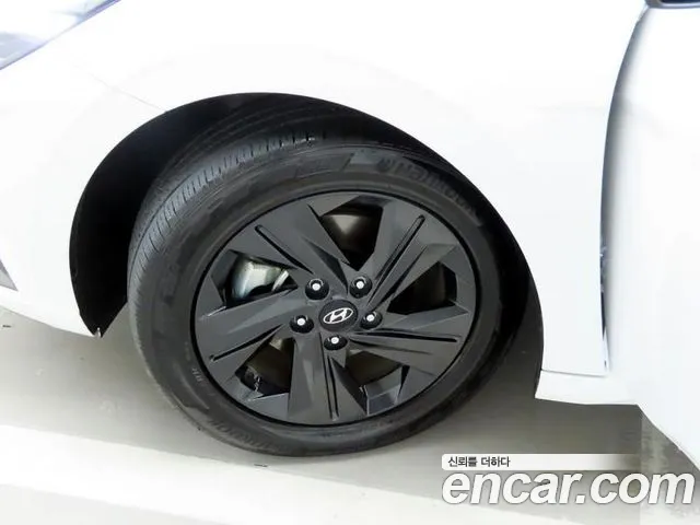 Hyundai Avante CN7 — Фото автомобиля 19