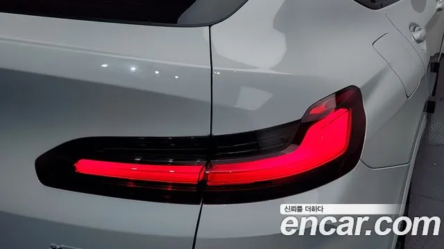 BMW X4 xDrive20d M Sport — Фото автомобиля 20
