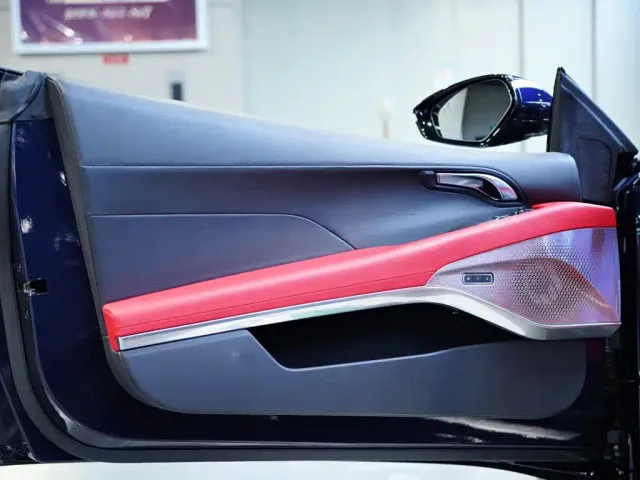 Lotus Emira — Фото автомобиля 27