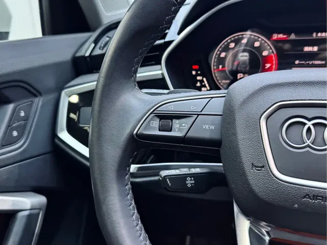 Audi Q3 — Фото автомобиля 20