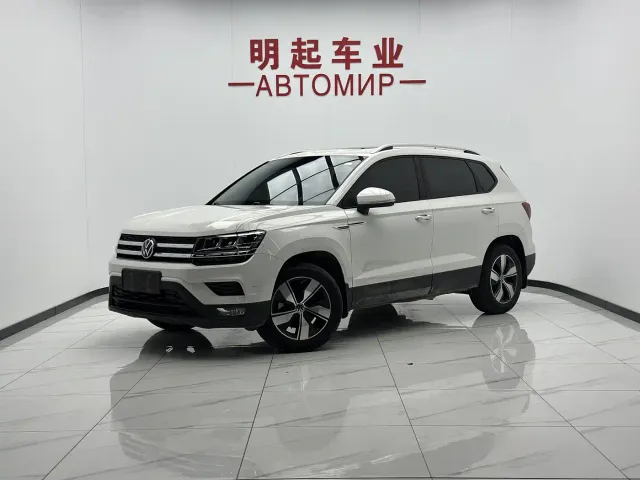 Фотография автомобиля — Volkswagen Tharu