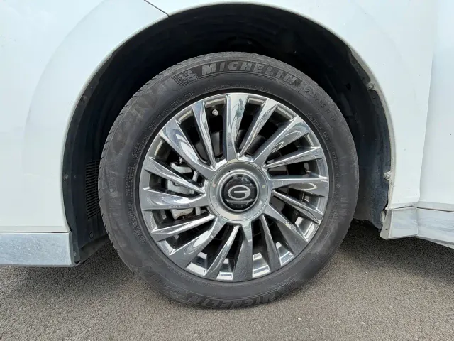 GAC Trumpchi M8 — Фото автомобиля 17