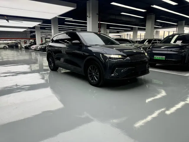 Leapmotor C11 — Фото автомобиля 3