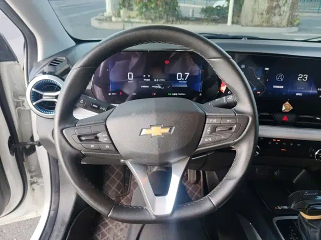 Chevrolet Monza — Фото автомобиля 10