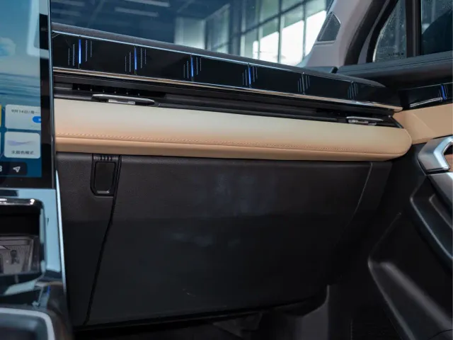 Geely Boyue L — Фото автомобиля 18
