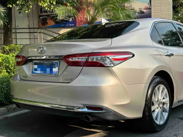 Toyota Camry — Фото автомобиля 8