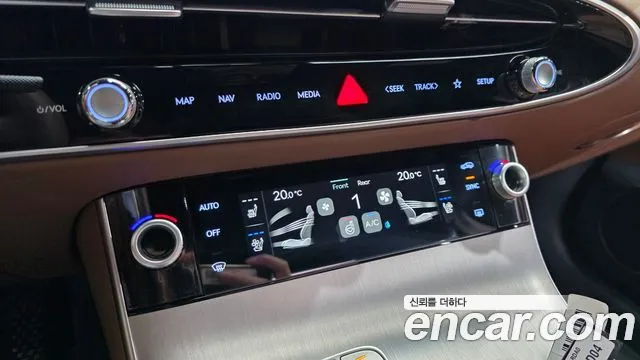 Genesis GV70 2.5T Бензин 2WD — Фото автомобиля 7